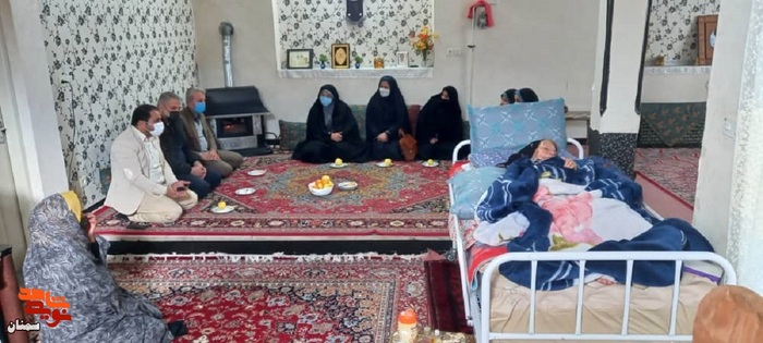 دیدار مدیران محلی شهرستان آرادان با مادر گرامی شهید والامقام «محمدعلی شاه‌حسینی» - سوم بهمن ۱۴۰۰ شهرستان آرادان