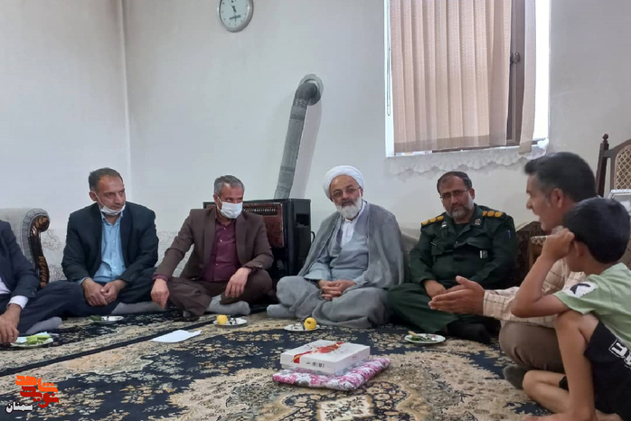دیدار مسئولان آرادانی با خانواده معزز شهید والامقام فتح‌الله نوروزی - سوم خرداد ۱۴۰۱ شهرستان آرادان