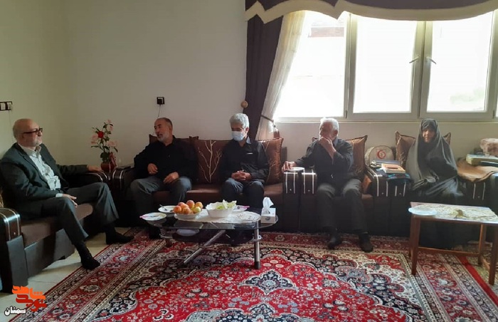 دیدار رئیس بنیاد شهید شهرستان شاهرود با والدین معزز شهید گران‌قدر احمد مقیمی - یکم شهریورماه ۱۴۰۱ شهر بسطام