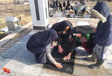 گلباران گلزار شهدای روستای کرنگ کالپوش شهرستان میامی - پنجشنبه سیزدهم بهمن ۱۴۰۱