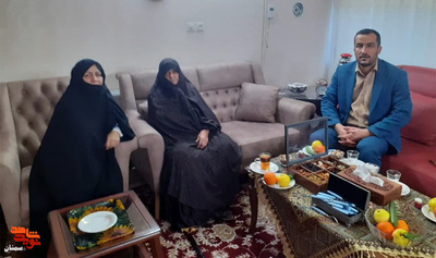 دیدار رئیس بنیاد شهید شهرستان شاهرود با مادر گرامی شهید والامقام مجید صالحیان- بیست و یکم اسفندماه ۱۴۰۱ شهرستان شاهرود