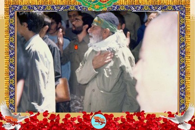 نفر وسط شهید اسماعیل جمال